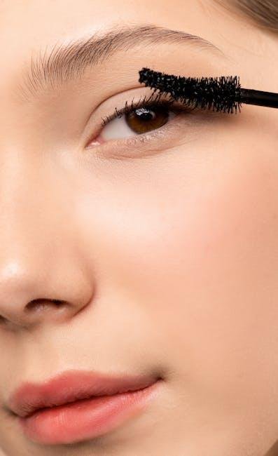 The Magic of Mascara: Tips for Voluminous Lashes