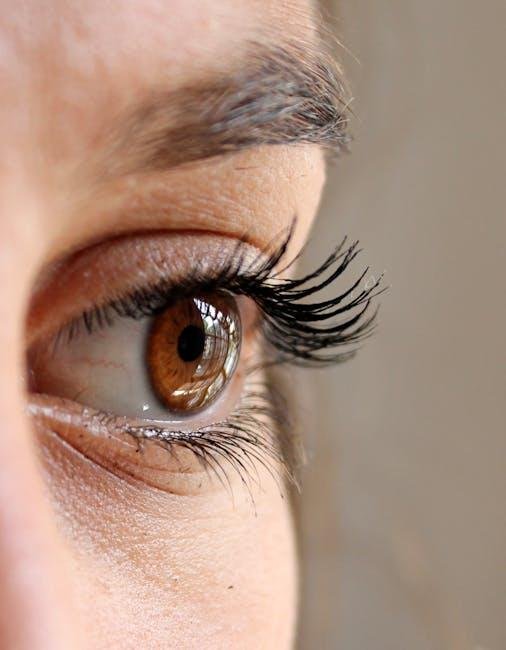Exploring the Benefits of a Natural Eye Makeup Look
