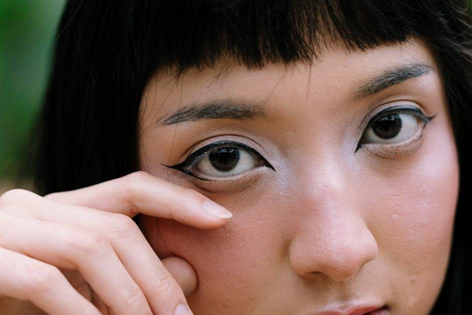Lasting Choices: Eco-Amiable Brands for Natural Eye Makeup